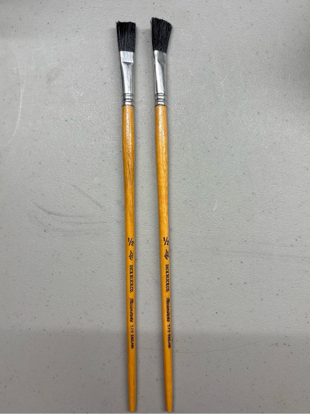2 VTG Dick Blick 1/2” Bristle Brushes Long Wood Handle 578 England Art Artist